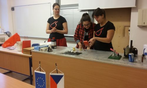 Hodina moderní chemie