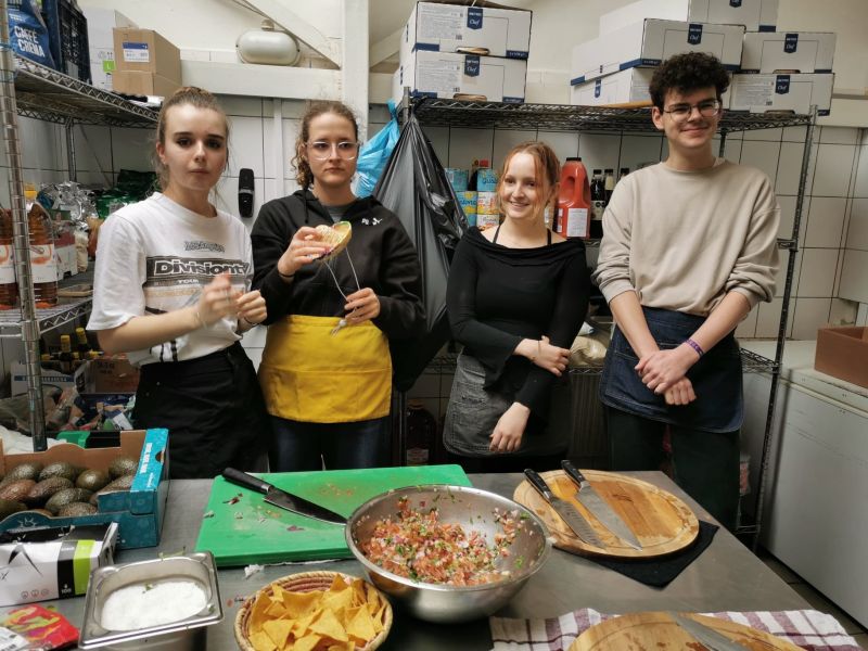 Studenti španělštiny zažili Guatemalu na vlastní chuť