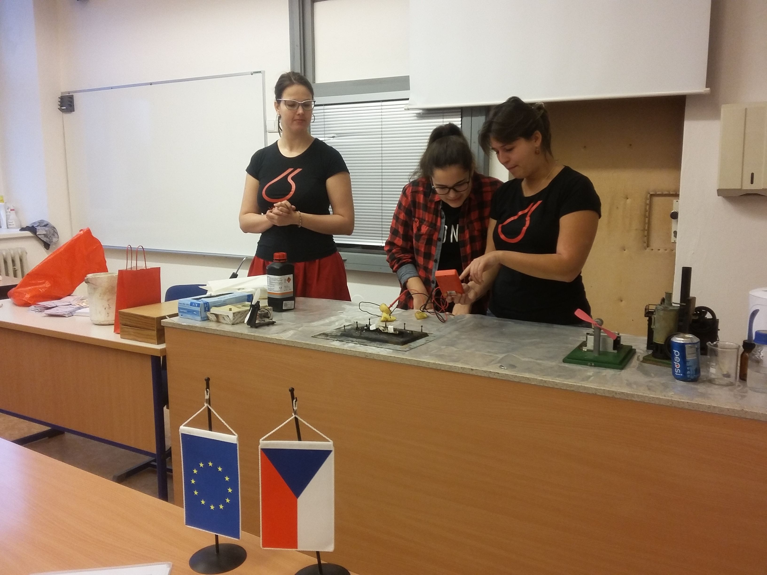 Hodina moderní chemie