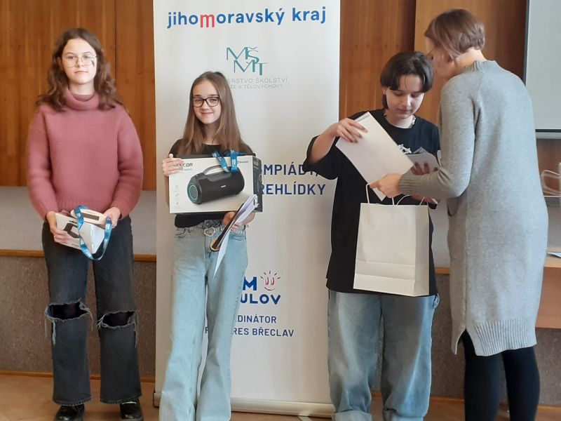 Naše studentka vyhrála okresní kolo anglické soutěže