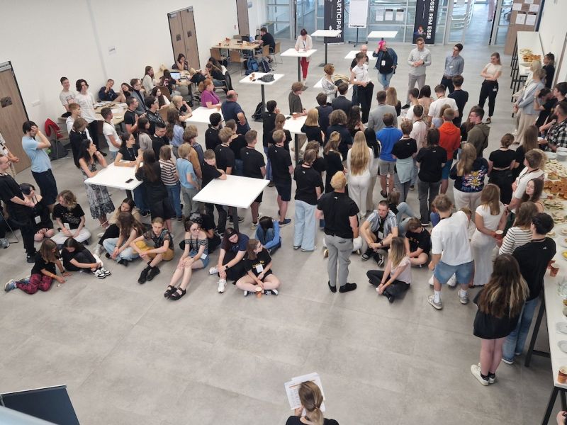 URBIS Challenge HackaTEEN