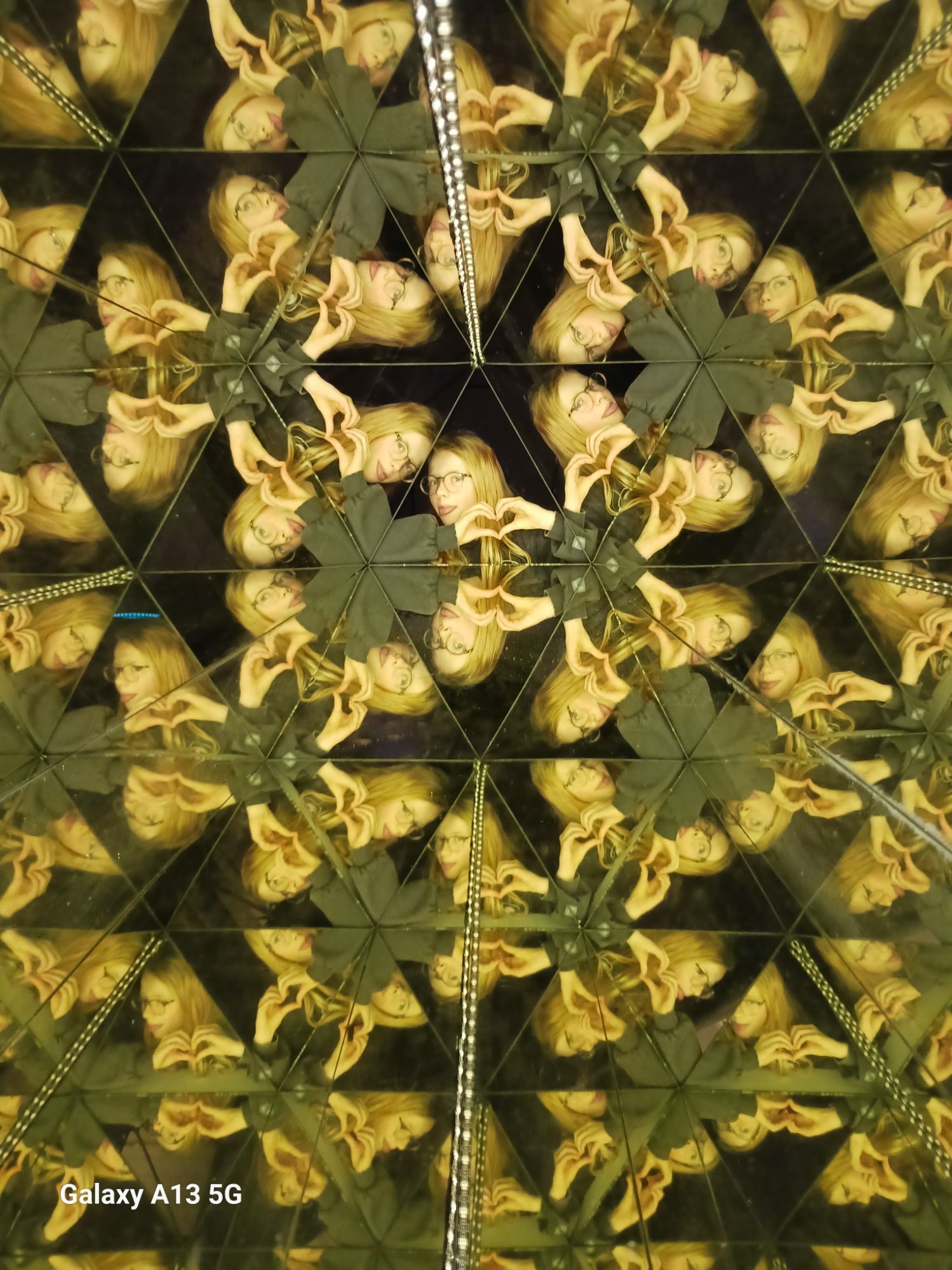 Prima i kvarta na výstavě ÚDiF