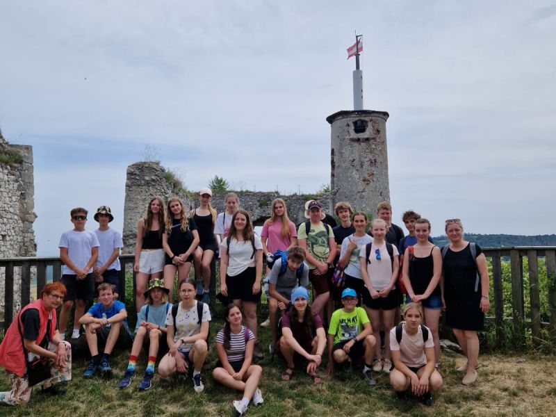 Tercie prozkoumává příhraničí