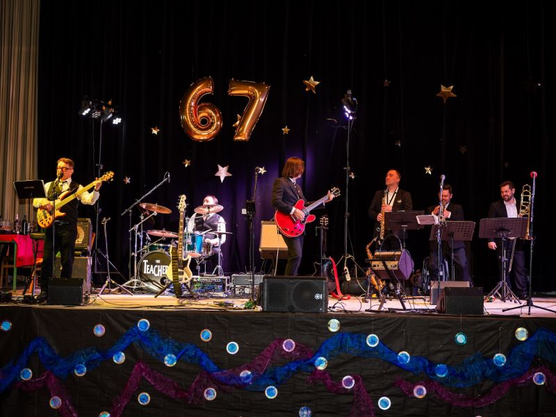 67. reprezentační ples v obraze