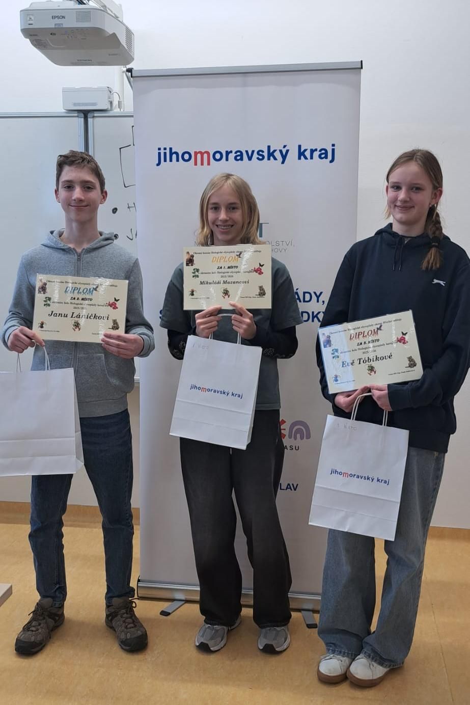 Mikuláš Mazanec z 4.A vyhrál okresní kolo biologické olympiády