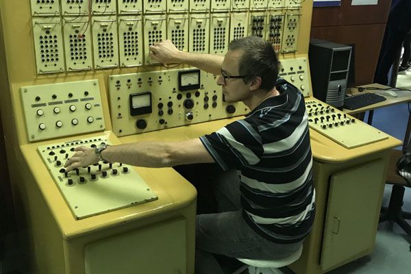 Exkurze v SAV a Národném centru robotiky Bratislava