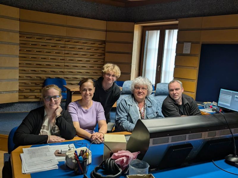 Sbor Polyfonia v nahrávacím studiu