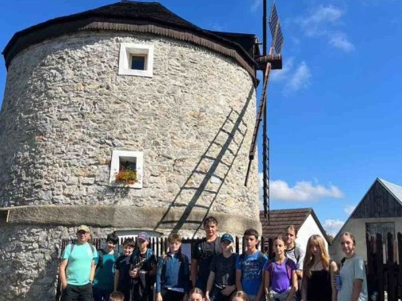 Terénní přírodovědné cvičení sekundy v Jedovnicích